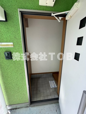 【玄関】 | リトルフォレスト-女性限定- | ※別号室参考写真
