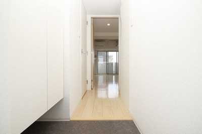 【玄関】 | セレニテ上町台 | きれいな玄関です