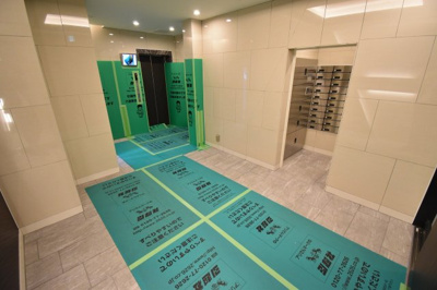 【エントランス】 | エスリードTENROKU | 清潔なエントランスです