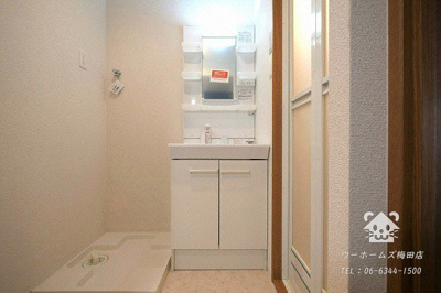 【独立洗面台】 | フォーリアライズ千林ヴァロ | 独立洗面台、朝の身支度には欠かせません