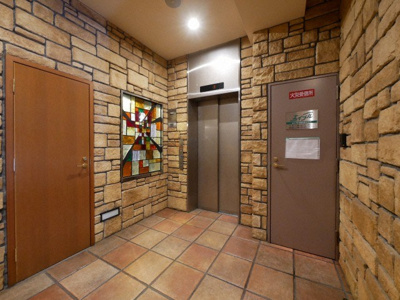 【エントランス】 | プレジオ中之島 | 落ち着いたエントランスです