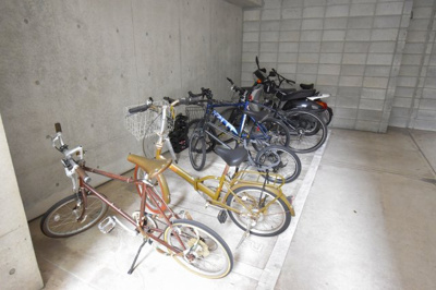 【その他】 | インベスト北梅田 | 駐輪場