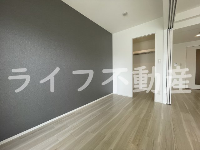 グランドゥーエ永和駅前の寝室|開放的な寝室です