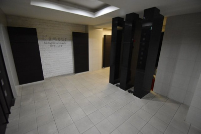 【ロビー】 | ラムール南森町アーバネックス | ゆとりのあるロビーです