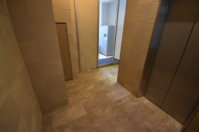 【エントランス】 | ヴェヌスタ同心 | 清潔なエントランスです