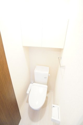【トイレ】 | ファミリア蘇我 | ※同物件・反転タイプの写真です。