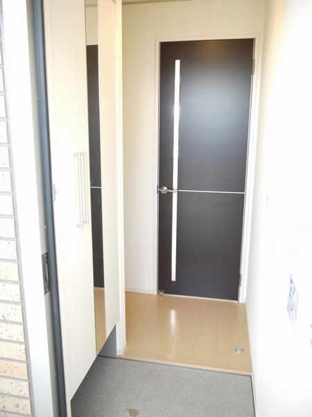 プレミール北口　Ａの玄関