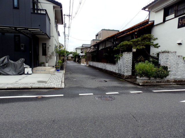 廿日市市桜尾3丁目　土地の前面道路含む現地写真|撮影日2023/8