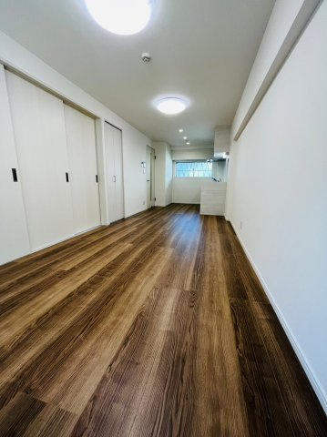 仲介手数料0円！！ハイライク栄ハイツの居間・リビング