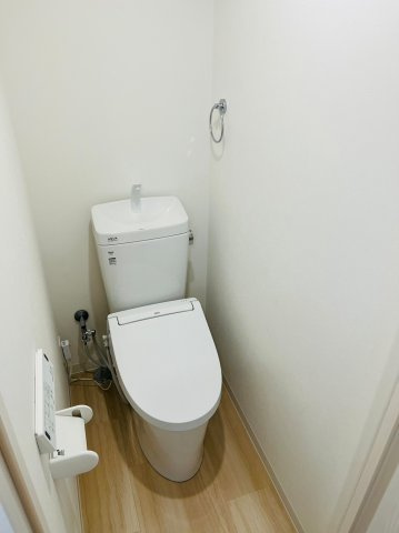 仲介手数料0円！！ハイライク栄ハイツのトイレ