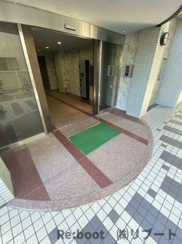 サントミグランドールマンションのエントランス