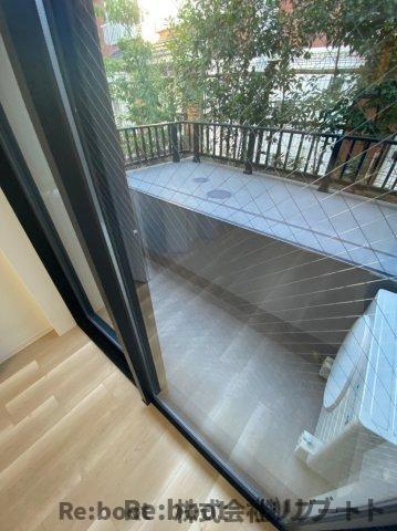 Pair FLATのバルコニー