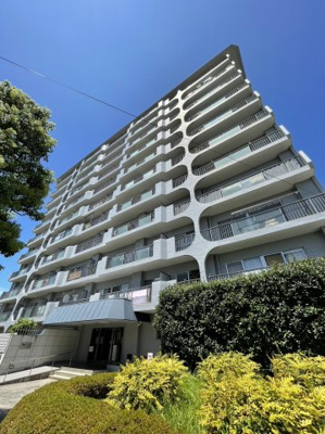 【外観】 | 城北ハイツ１号館 | ○全室に窓あり！開放感たっぷりの明るいお部屋
●「蒲生四丁目」駅徒歩9分
○お好みのリフォーム用素材としても！