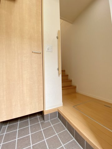 【玄関】 | シャーメゾン浜の宮