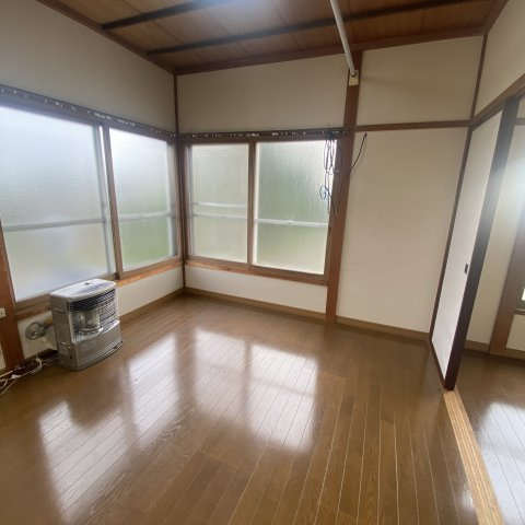 本輪西町５丁目３１－１３借家の洋室|落ち着いた色調の洋室です