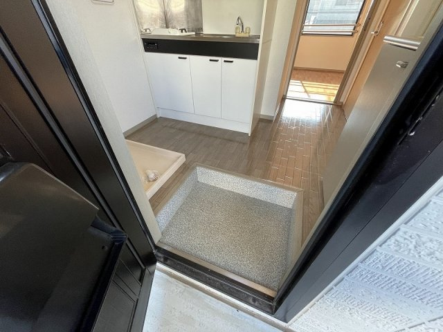 きよすみハイツの玄関