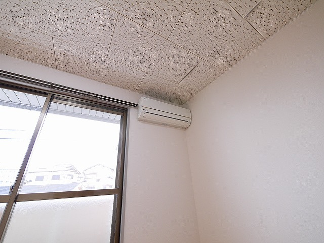 西山ハイツの設備|エアコン