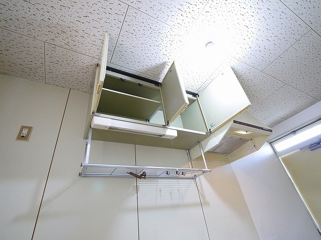 西山ハイツの収納|たっぷりとした収納スペースです