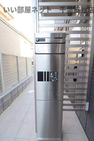 ファミリア蘇我のエントランス|宅配ボックスがあると、自分の時間を有効活用できますね！