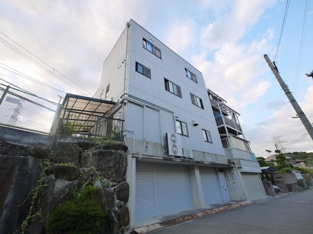 新生駒台5番店舗