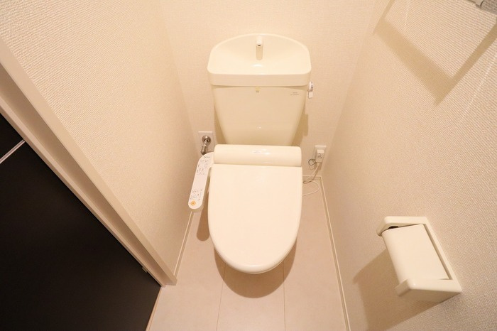 WIT神立のトイレ|温水洗浄暖房便座