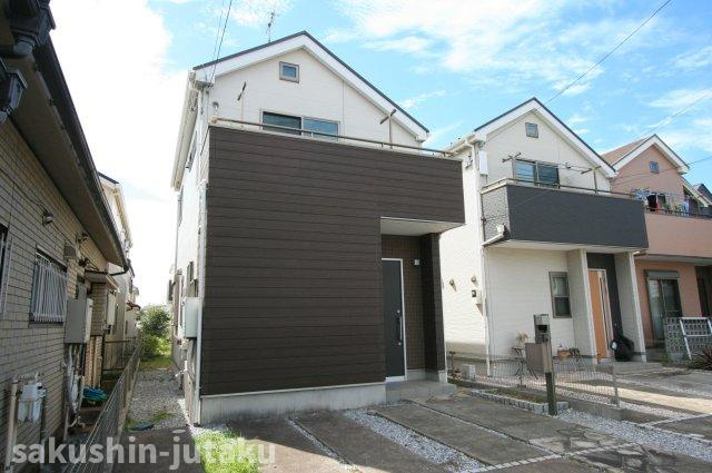 藤崎４丁目　中古戸建の外観|藤崎４丁目　2014年建築　４ＬＤＫ＋小屋根裏収納＋カースペース２台　東側４ｍ公道面　