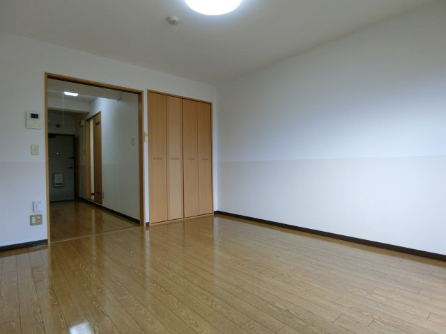 スカイマンションBの居間・リビング