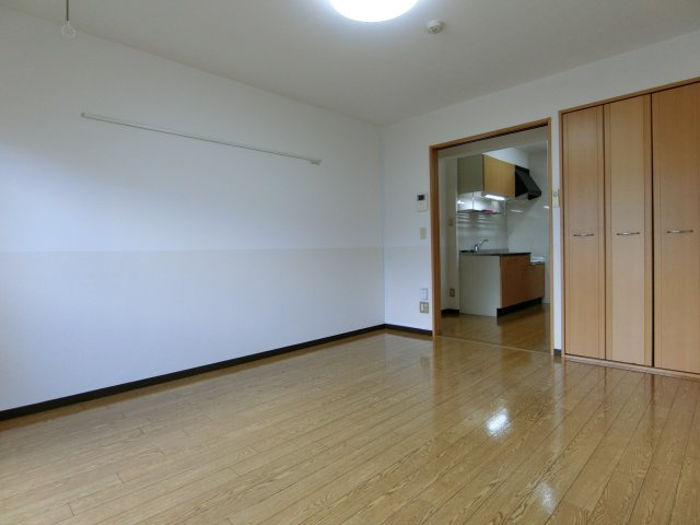 スカイマンションBの居間・リビング