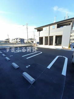 【駐車場】