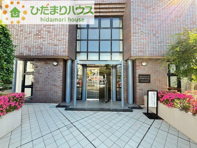 コスモ上尾ロイヤルフォルムのエントランス