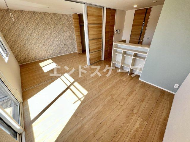 ソレイユの居間・リビング|高崎、前橋エリアのお部屋探しはエンドスケープまで！お客様の理想お聞かせ下さい♪