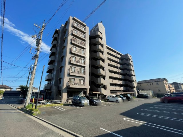 サンマンションアトレ横須賀の駐車場