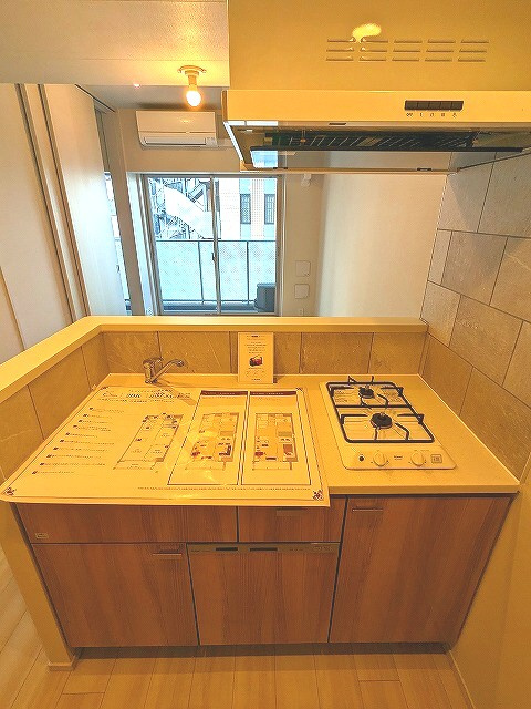 クレヴィアリグゼ日暮里根岸の設備|カウンターキッチン、食器洗浄乾燥機付き