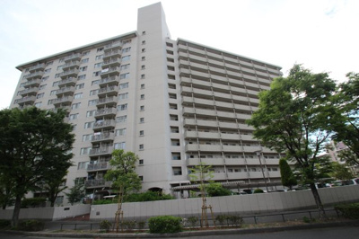 【外観】 | 鴫野コーポ四号棟 | □2023年6月リフォーム済み！
○14階最上階・角住戸！採光・眺望・通風良好
●ペット飼育可能（規約あり）
○全室フローリング
