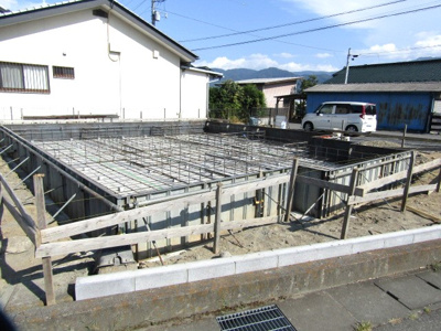 【外観】 | ブルーミングガーデン　中央市西花輪　1号棟 | 外観です