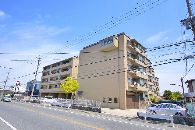 若草マンションの外観|キレイな外観です。