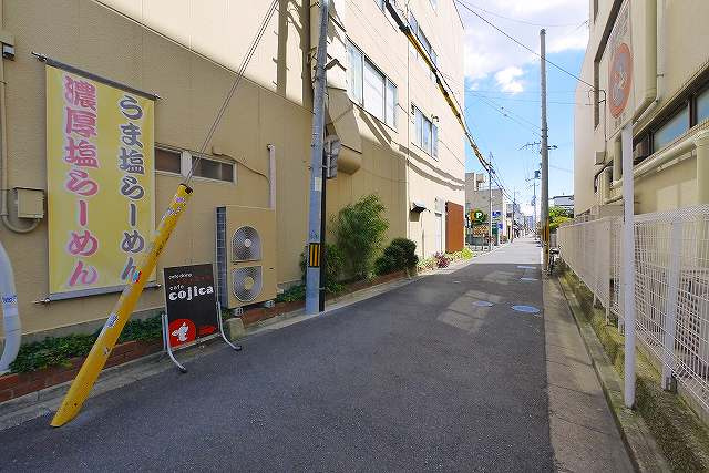 ふくもりビルの周辺