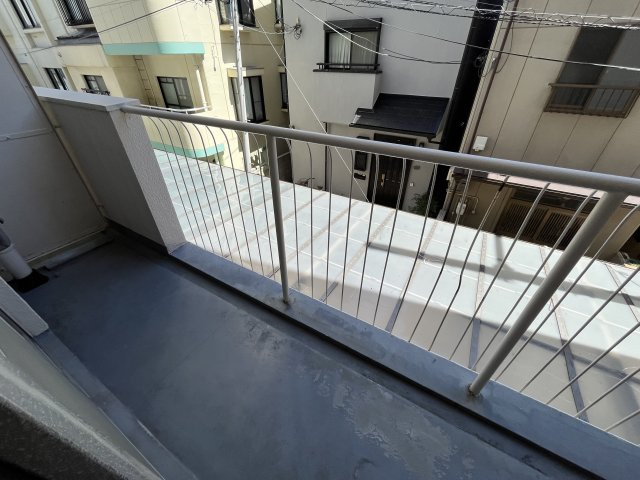 灘ロイヤルハイツのバルコニー
