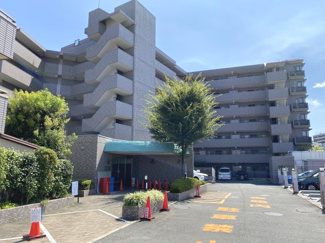 【外観】 | 総戸数88戸、平成6年2月築、管理人は日勤勤務につき管理体制良好です♪