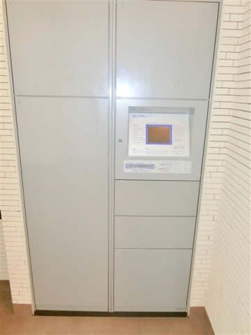 スカイコートパレス蒲田のエントランス