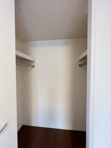 ノーベルの収納|洋室にあるクローゼットです。