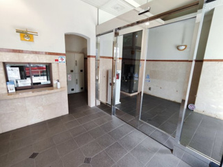 【エントランス】 | 清潔なエントランスです