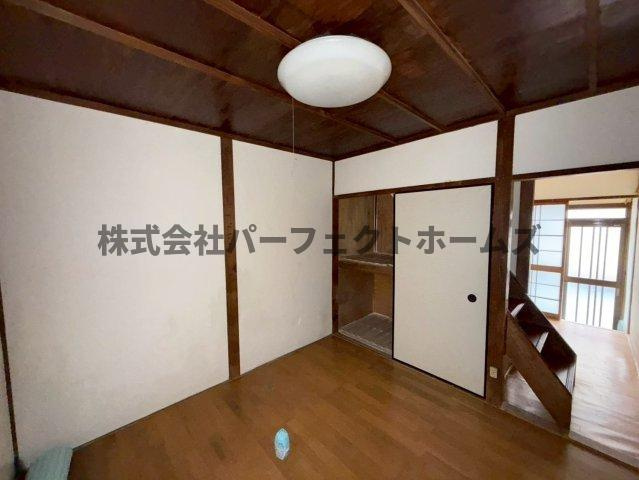 小倉町テラスハウスの洋室|使い勝手のいい洋室です