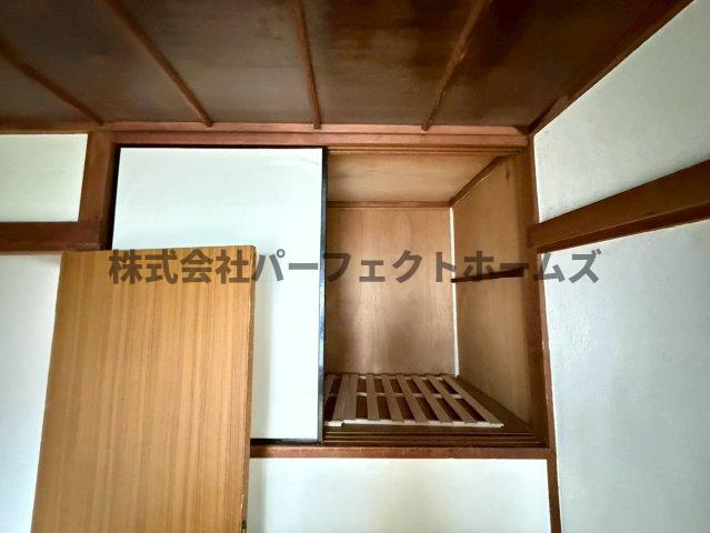 小倉町テラスハウスの収納|小物を収納するのに便利です