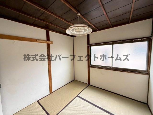 小倉町テラスハウスの和室|和室ならではの温かな和の空間で寛ぎの時間を過ごせます