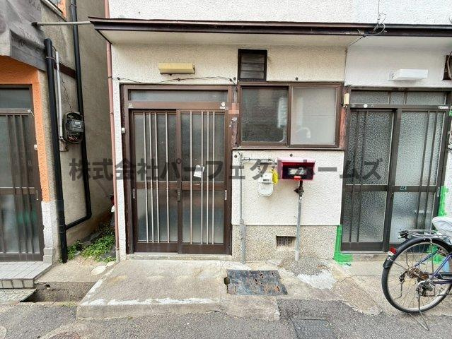 小倉町テラスハウスのエントランス|エントランスです