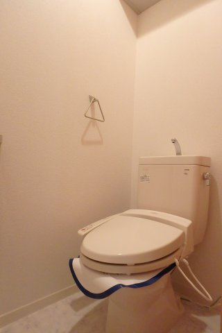 シャーメゾン花水木Aのトイレ