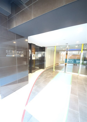 【エントランス】 | セレニテ福島アリア