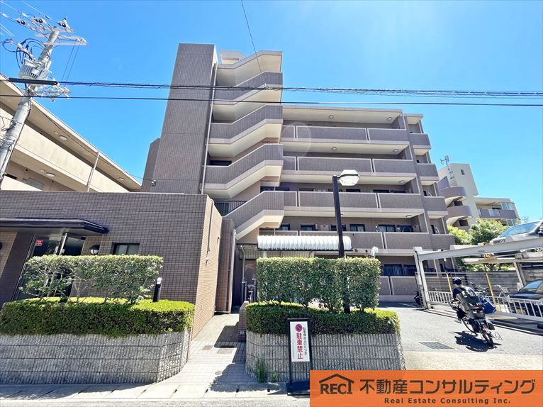 コスモ住吉川西の外観
