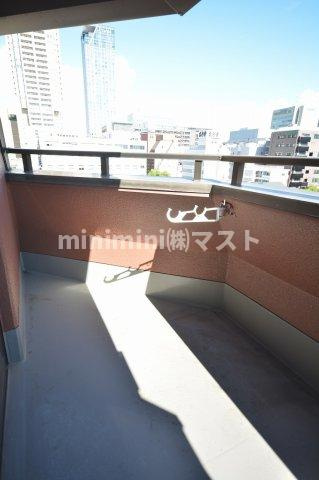 難波リーガルハウスのバルコニー